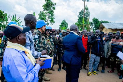 Sensibilisation pour la non violence et la cohabitation pacifique, des habitants du village Ar'r en secteur des Walendu Djatsi, 19 février 2025.