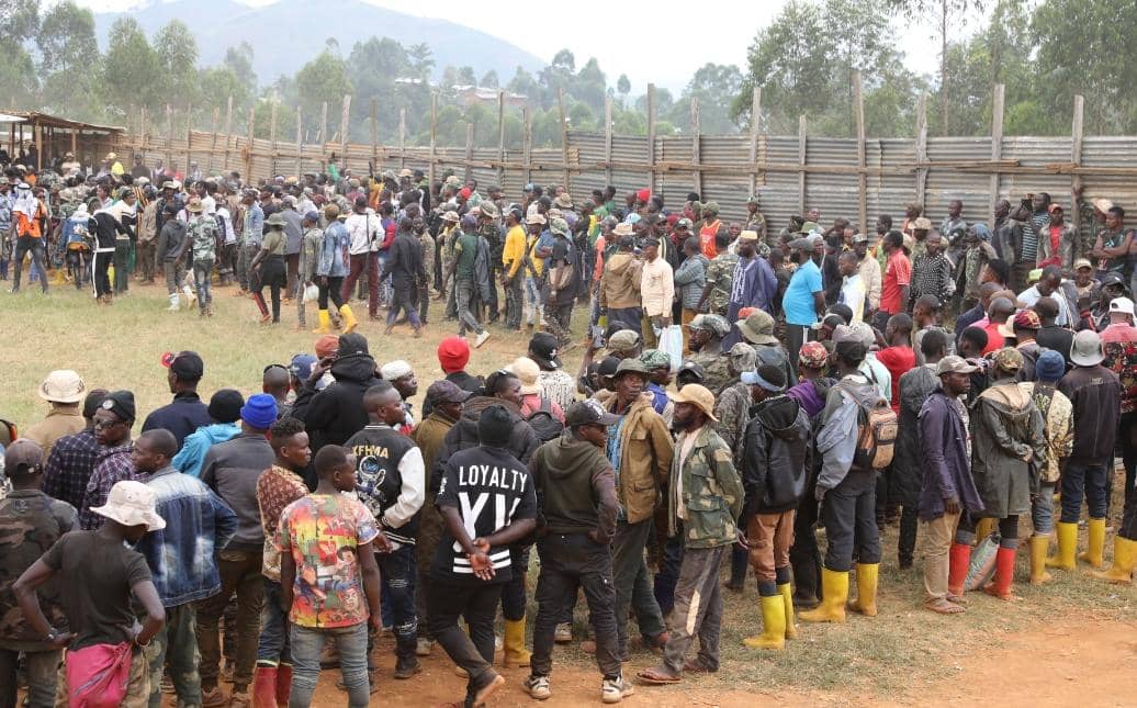 Dépôt d'armes par près de 600 éléments d'autodéfense à Mabanga, Djugu. Crédit photo MONUSCO Janvier 2025