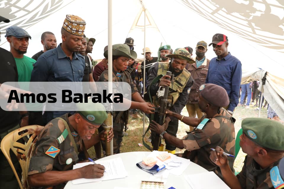 Amos Baraka supervise le désarmement de ses combattants du groupe Zaïre par les FARDC à Mabanga. Photo : Visibilité Média Pro, 15 janvier 2025.