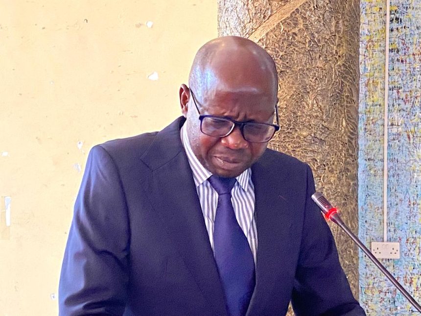Le député national Pitchou Iribi Mbodina, président du caucus des parlementaires de l’Ituri, a l’ouverture de la session à Bunia. Photo : Justin Ndasi