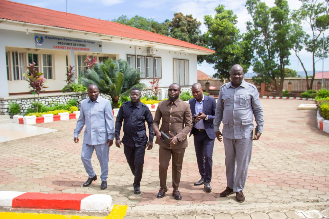 Des élus provinciaux de Mahagi après leur audience avec le gouverneur militaire de l’Ituri à Bunia. Photo : Visibilité Media Pro, avril 2026.